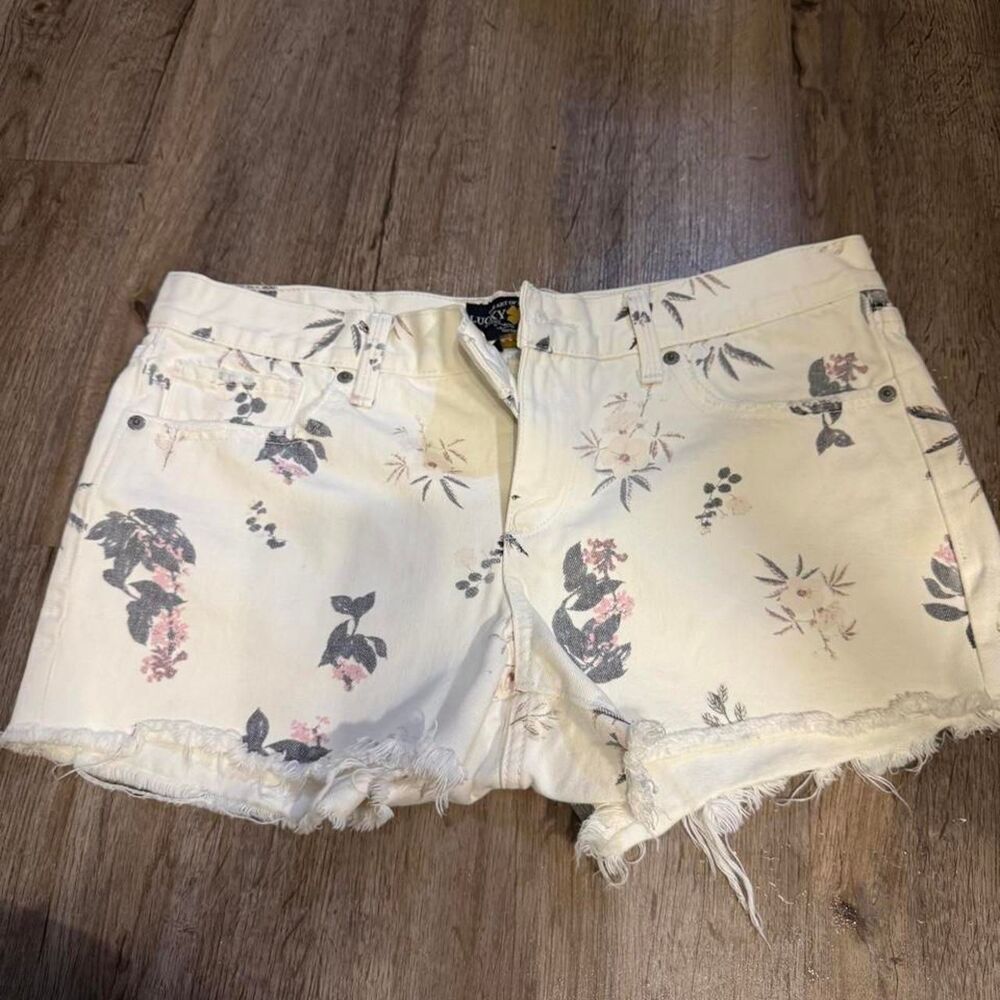 Lucky-brand Women's White and Cream Shorts